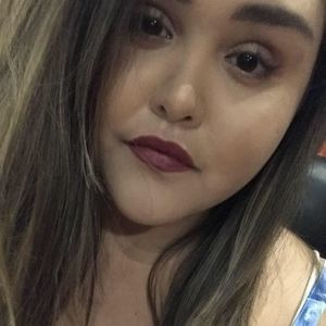 Meet your Posher, Naomi